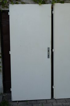 2x dveře P80 (82 cm) - 4