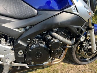 Suzuki GSR 600 - 4