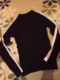 Svetry, svetříky vel. 36/S a 38/M - 4