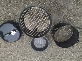 Zahradní gril na dřevěné uhlí, tříroštový, s teploměrem - 4