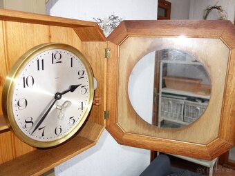 Nástěnné hodiny Kienzle, školní či nádražní - 4