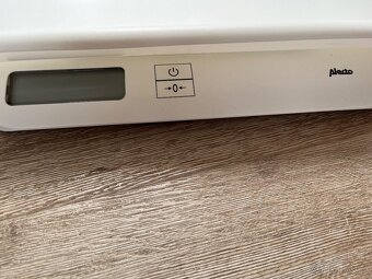 Kojenecká váha - 4