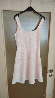 Dámské šaty vel. XS/S - top stav - 4