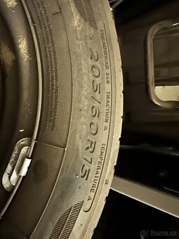 Letní pneu Dunlop vč.disků R15 - 4