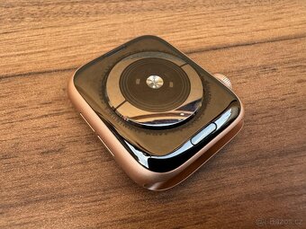Apple Watch Series 4 - 4