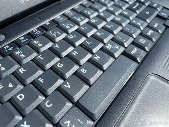 odolný, vojenský notebook PANASONIC CF-53 - krásný stav - 4