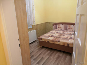 Pronájem bytu 4+1 132 m² - 4
