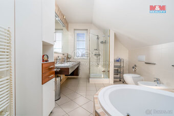 Prodej rodinného domu, 230 m², Křenice, ul. Okružní - 4
