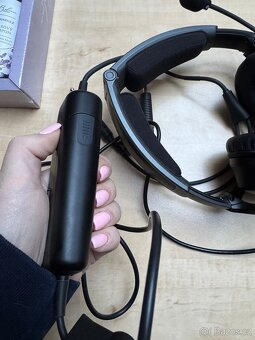 Bose a30 letecká sluchátka - 4