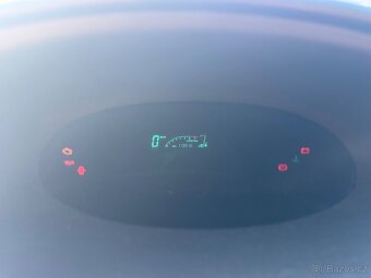 Toyota Yaris 1380 VVTI 2008 - 4