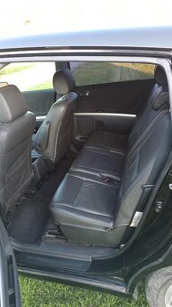 TOYOTA COROLLA VERSO - 4