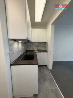 Pronájem bytu 1+kk, 28 m², Zlín, ul. Bratří Jaroňků - 4
