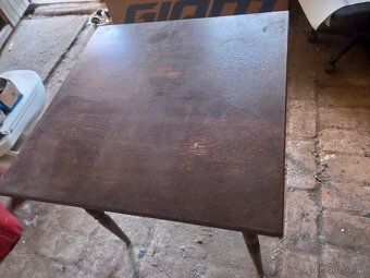 Stary dreveny stul - 4