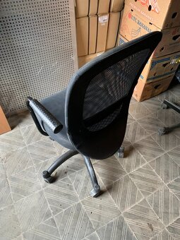 Prodám kancelářskou židli. - 4