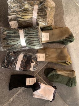 Prodám věci AČR, maskáče, kanady, trika, ponožky - 4