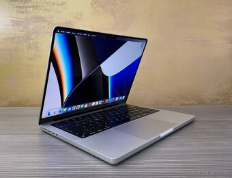 MacBook Pro 14" M1 Pro 16GB 512GB - kompletní balení - 4