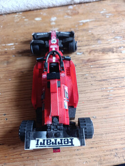 Stavebnice vozu F1 Ferrari SF 2023 - 4