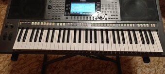 YAMAHA PSR S 770 - 4