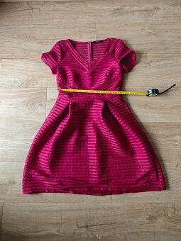 Swing koktejlové šaty - M / 38 / 10 - 4