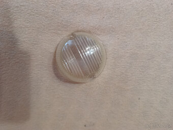 Moskvič 408 - kryty zadních světel - 4