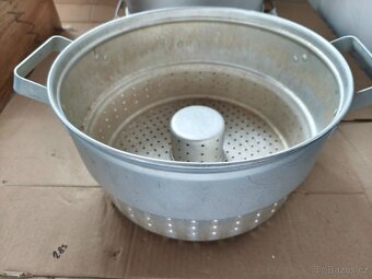 Prodám napařovací odšťavňovací hrnec - 4