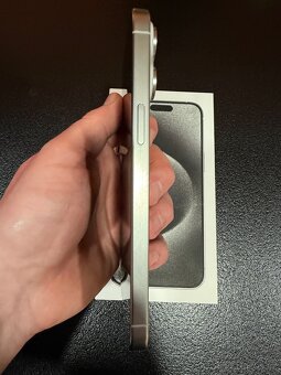 Iphone15 PRO MAX 256 GB bílý - 4