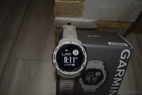 Sportovní hodinky s GPS - GARMIN INSTINCT - 4