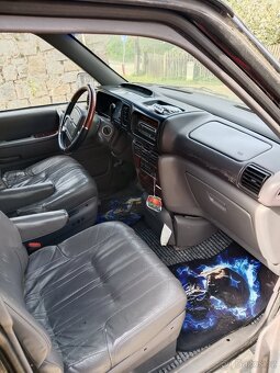 Chrysler grand Voyager 3.3 - 4