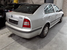 Skoda Octavia 1,6i Automatik "Ambiente" - 4