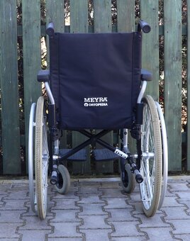 019-Mechanický invalidní vozík Meyra. - 4