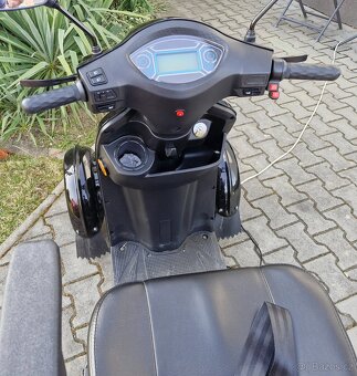 Elektrický čtyřkolový skútr 4GO,500 W , 60 V 25 km/h , - 4