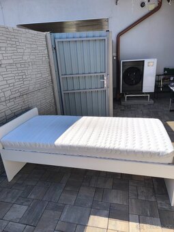 Prodám postel IKEA 90cm x 200cm - 4
