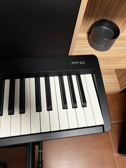 Elektrické piano Roland FP-10 - 4