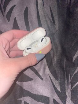 AirPods Pro 1.Generace - 4