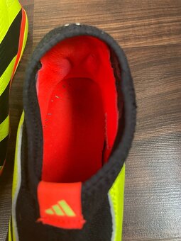 Kopačky Adidas Predator League Laceless FG, vel.38 a 2/3 - 4