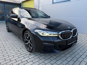 BMW 520d xDrive M SPORT MEGAFULL PANORAMA TAŽNÉ 2022 - 4