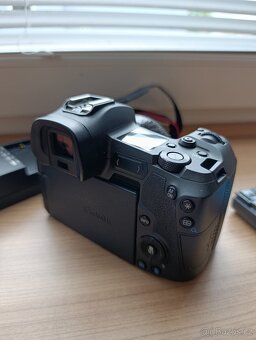 Canon Eos R - 4
