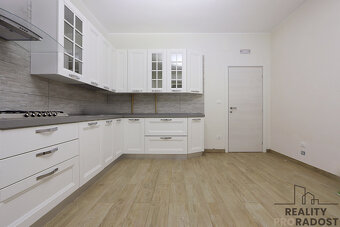 Prodej bytu 4+1, 145 m², Via Dante, Montesilvano, Itálie - 4