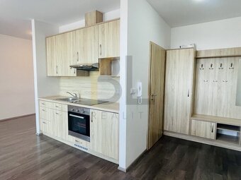 Pronájem bytu 1+kk s lodžií, ul. Čajkovského, Hodonín - 4