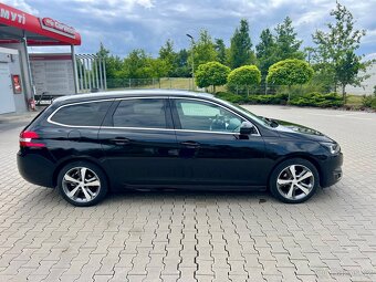 Peugeot 308 SW GT-line 1,2 PT 96kW - 4