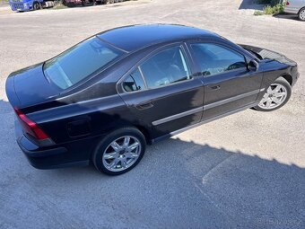 Volvo S60 2.4 D5 - 4