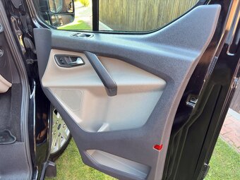 Ford Tourneo Custom 8 míst - 4