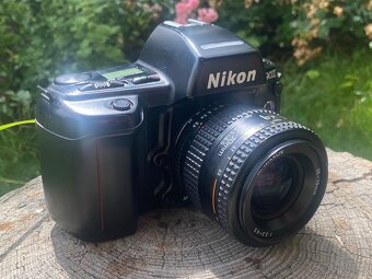Nikon F90X + Nikon AF Nikkor 35–70mm f/3.3–4.5 - 4