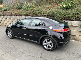 Honda Civic 1.4 i 8g - 4