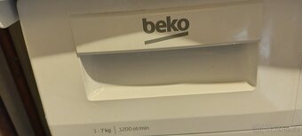 Prodám plně funkční pračku beko - 4