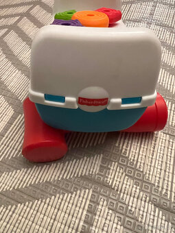 Fisher price-zatloukačka a vkládačka top stav - 4