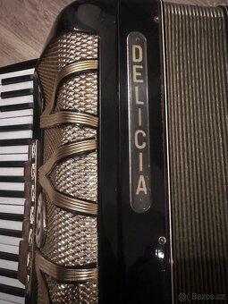 Prodám Harmoniku Delicia Melodie V - 4