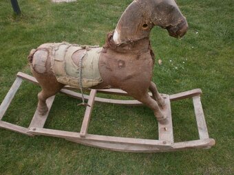 STAROŽITNÝ HOUPACÍ KŮN´ - 4