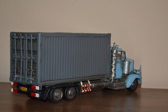 Kovový model - KAMION - 4