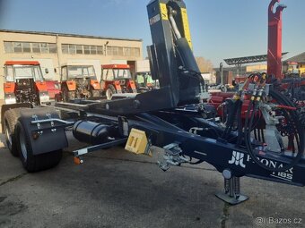 Traktorový nosič kontejnerů PRONAR T 185 ihned k odběru - 4